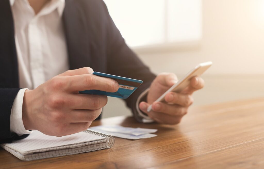 How Businesses Structure Secure Cross-Border Transactions Without Delaying Payments